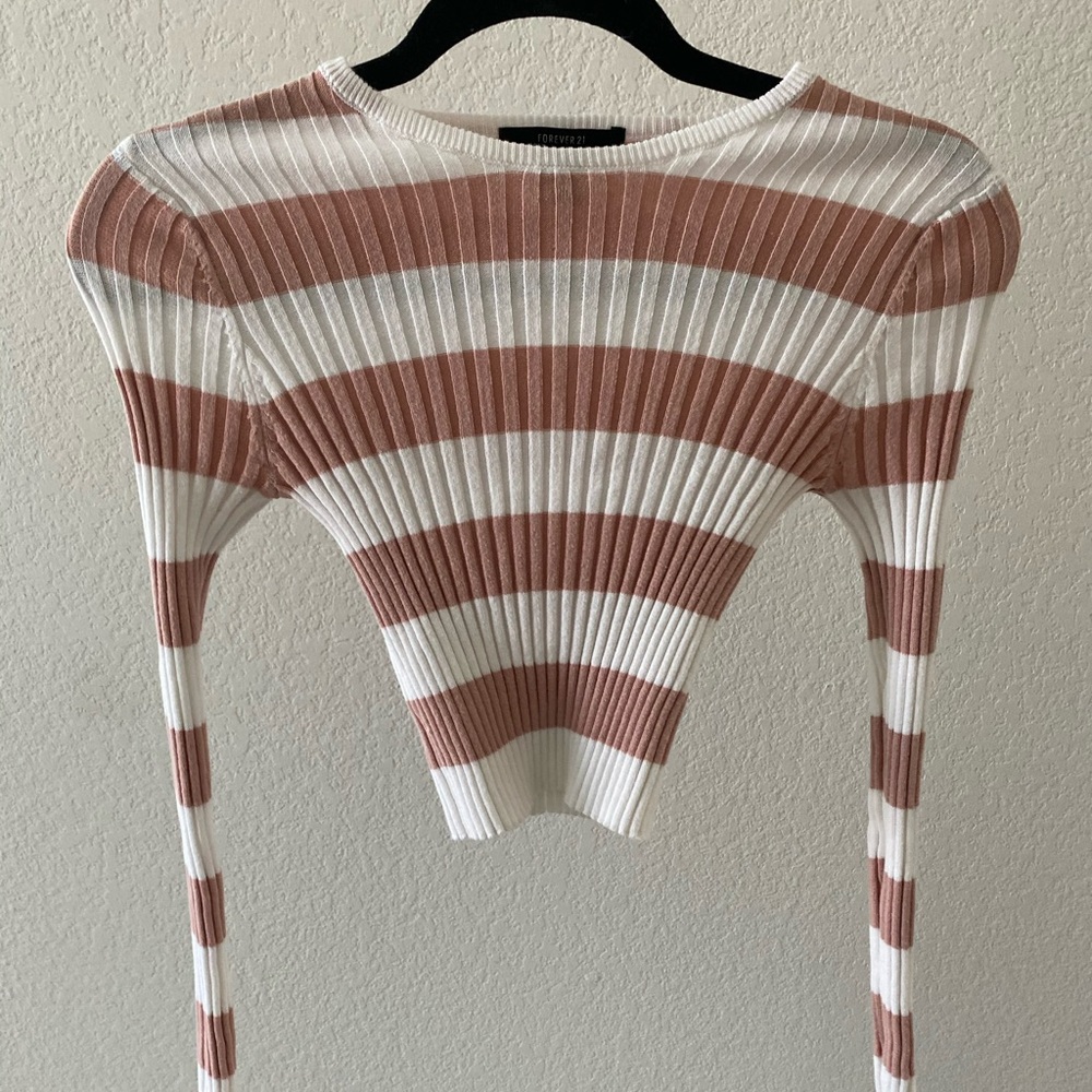 Cropped long sleeve sweater